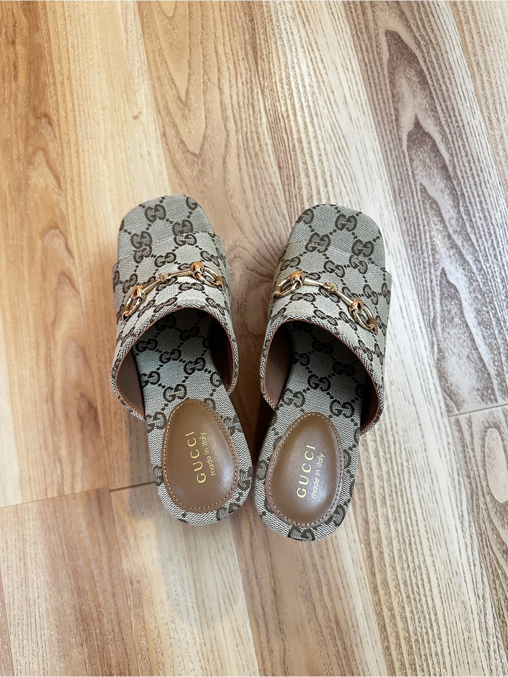 Gucci Beige Monogram Platform Mules with Gold Horsebit - Picture 3 of 9